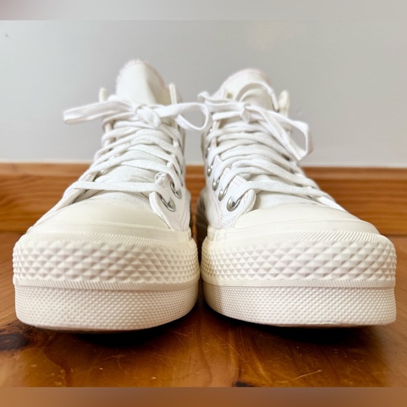 Converse Women's Platform Floral Embroidery High Top Sneakers | Size 5.5 - Picture 6 of 12